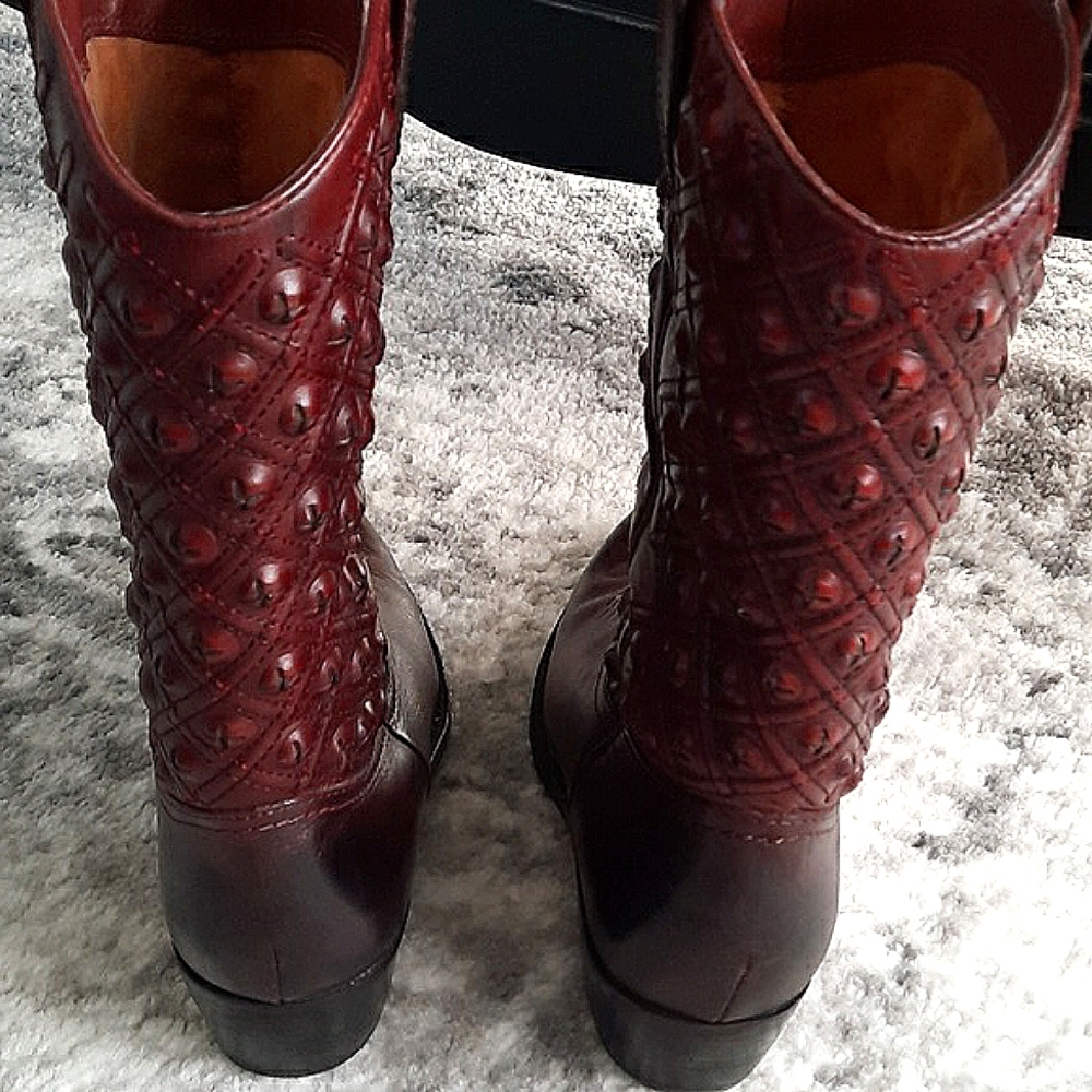 Shoes - Picture 4 of 10